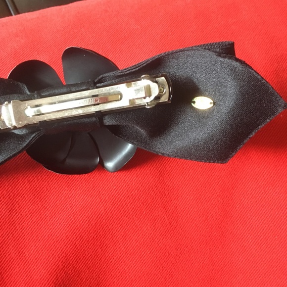 Chanel Camellia Barrette main image 4